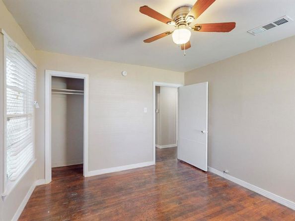 7629  Lake June Road , Dallas Texas 75217