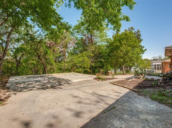 3843  Holliday Road , Dallas Texas 75224