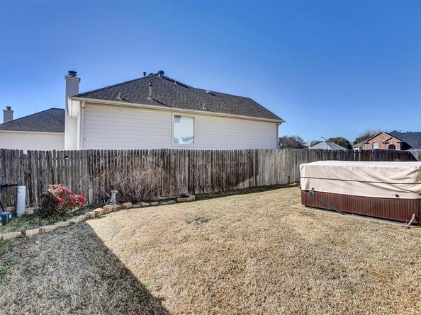 7925  Park Ridge Drive , Fort Worth Texas 76137