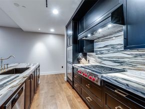 3130 N Harwood Street  2401, Dallas Texas 75201