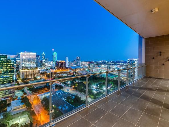 3130 N Harwood Street  2401, Dallas Texas 75201