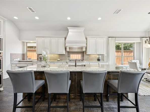 3426  Wingren Drive , Irving Texas 75062