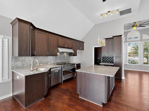 4049  Heron Cove Lane , The Colony Texas 75056