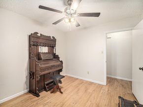 4017  Cherryhill Court , Arlington Texas 76016