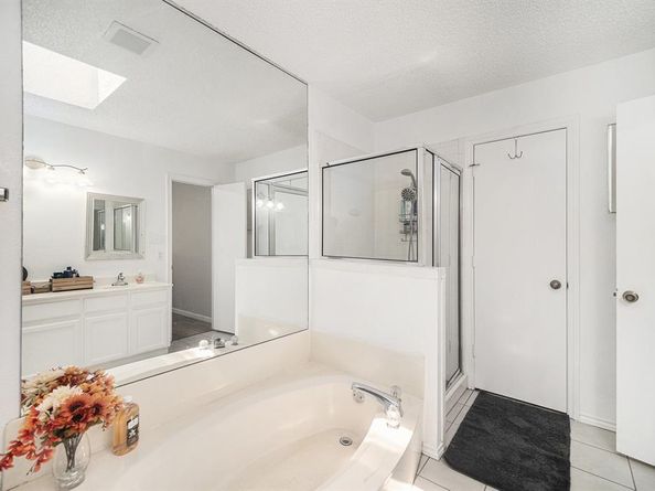 4017  Cherryhill Court , Arlington Texas 76016