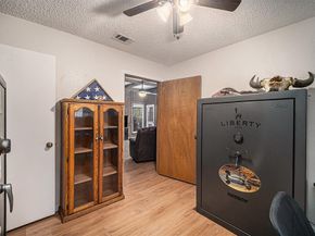 4017  Cherryhill Court , Arlington Texas 76016