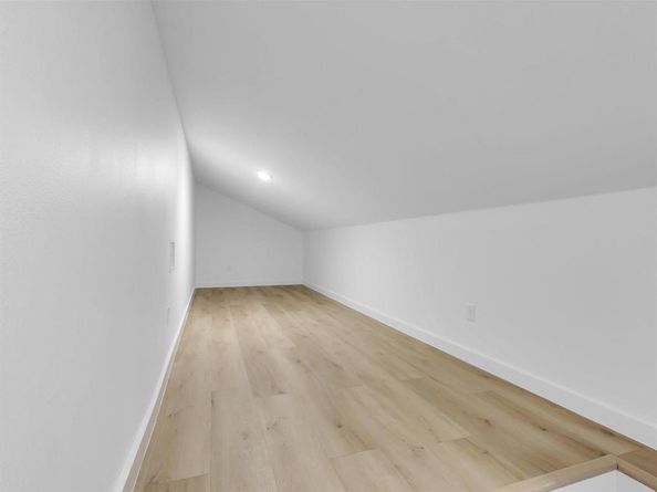 1028  Comal Street , Dallas Texas 75203
