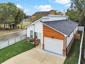 1028  Comal Street , Dallas Texas 75203