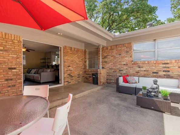 521  Brookview Drive , Hurst Texas 76054
