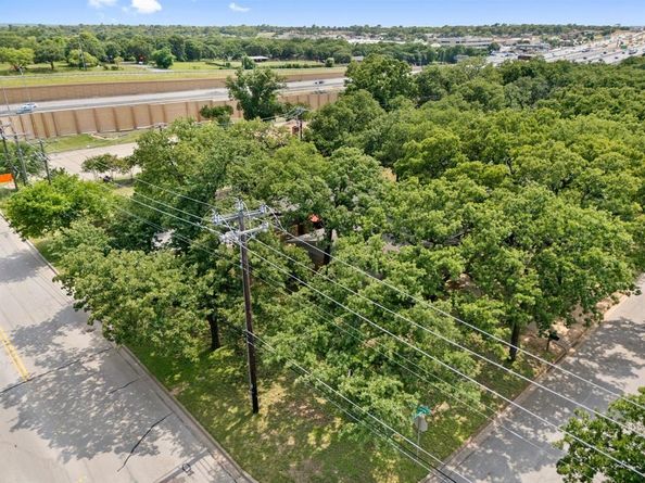 521  Brookview Drive , Hurst Texas 76054