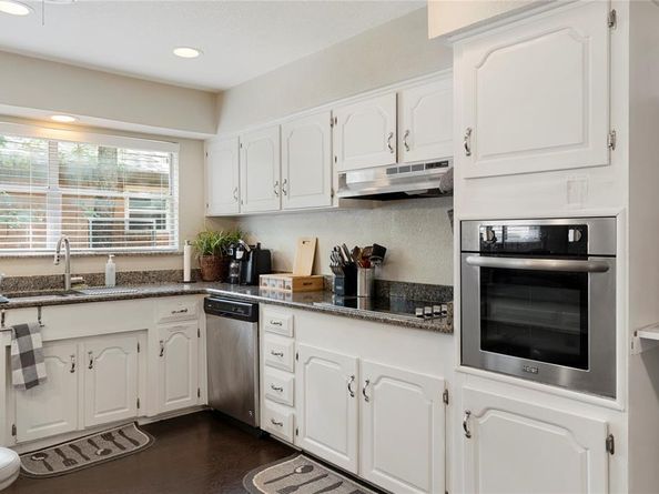 521  Brookview Drive , Hurst Texas 76054