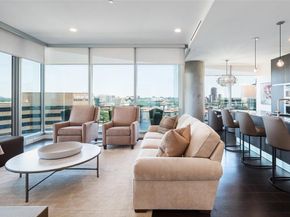 3130 N Harwood Street  1804, Dallas Texas 75201