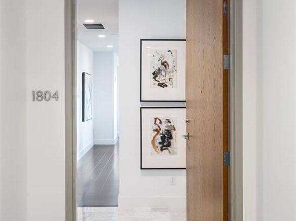 3130 N Harwood Street  1804, Dallas Texas 75201