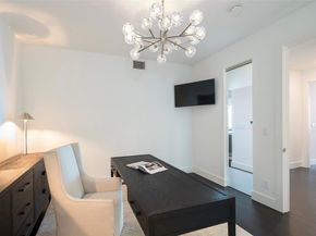 3130 N Harwood Street  1804, Dallas Texas 75201