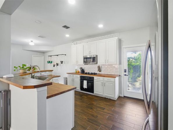 10014  Fairway Vista Drive , Rowlett Texas 75089