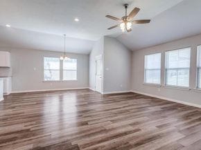 5520  Curzon Avenue , Fort Worth Texas 76107
