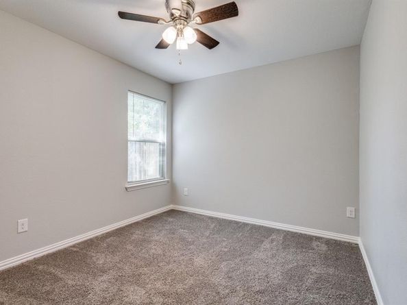 5520  Curzon Avenue , Fort Worth Texas 76107