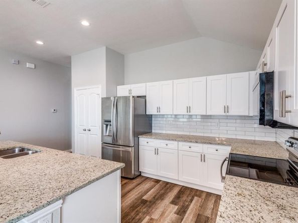 5520  Curzon Avenue , Fort Worth Texas 76107