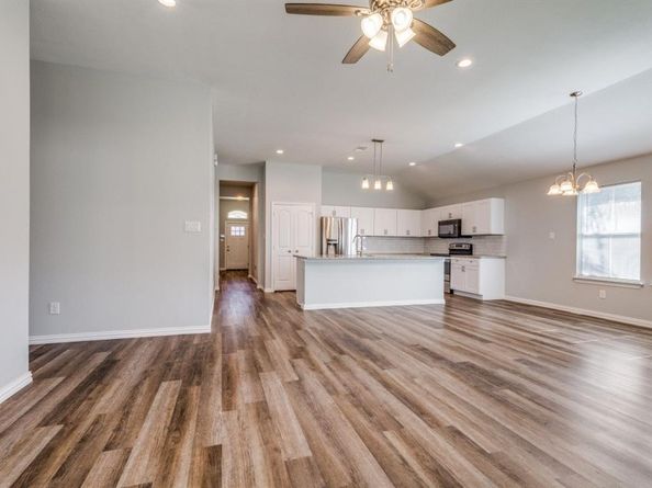 5520  Curzon Avenue , Fort Worth Texas 76107