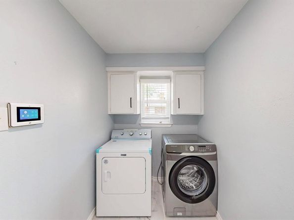 5720  Twineing Street , Dallas Texas 75227
