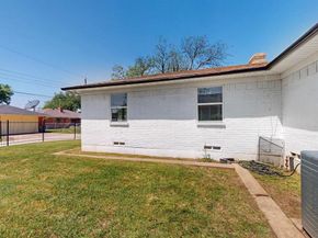 5720  Twineing Street , Dallas Texas 75227