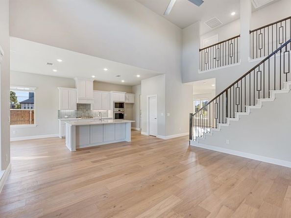 2602  Bear Trail , Mansfield Texas 76063