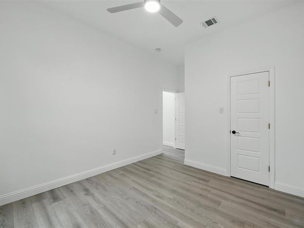 3220 N Houston  , Fort Worth Texas 76106