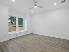 3220 N Houston  , Fort Worth Texas 76106