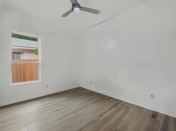 3220 N Houston  , Fort Worth Texas 76106