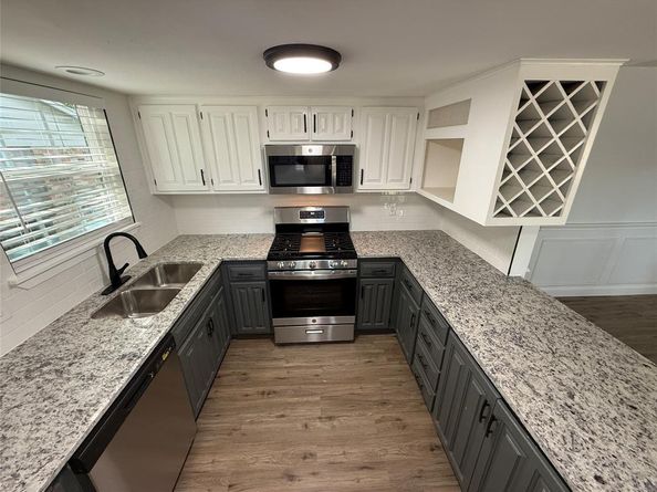 2202  Pontiac Drive , Arlington Texas 76013