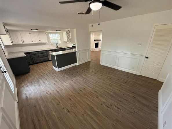 2202  Pontiac Drive , Arlington Texas 76013