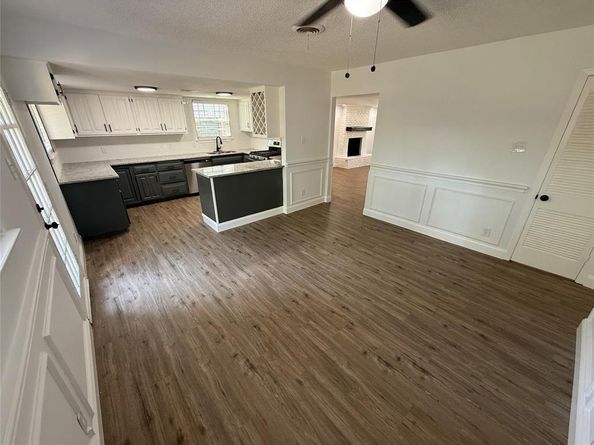 2202  Pontiac Drive , Arlington Texas 76013