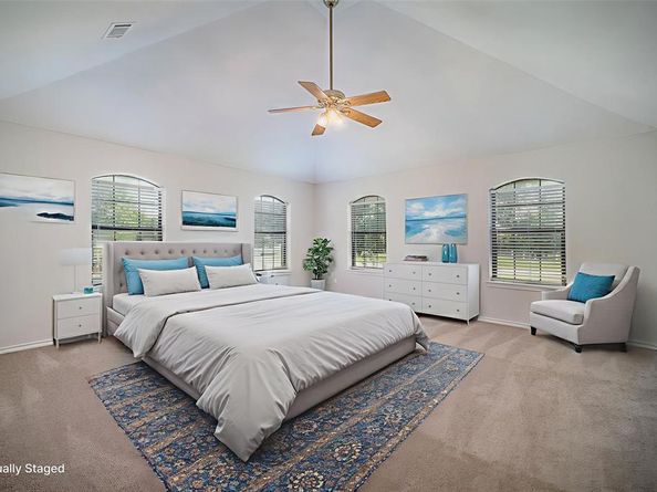 10101  Round Hill Road , Fort Worth Texas 76131