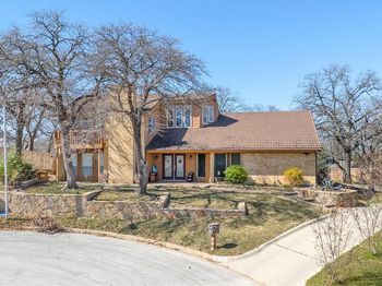 104  Oak Hollow Court S