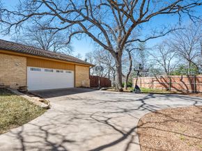 104  Oak Hollow Court S, Azle Texas 76020
