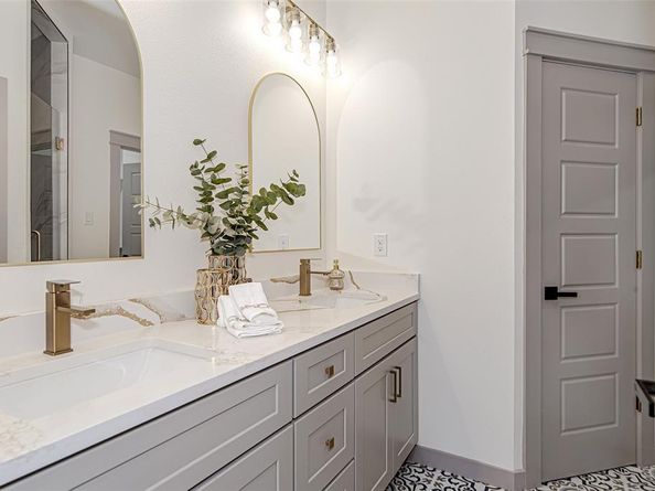 1205 E Morningside Drive , Fort Worth Texas 76104