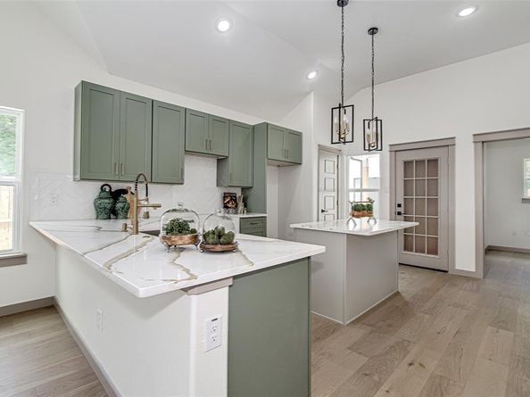 1205 E Morningside Drive , Fort Worth Texas 76104