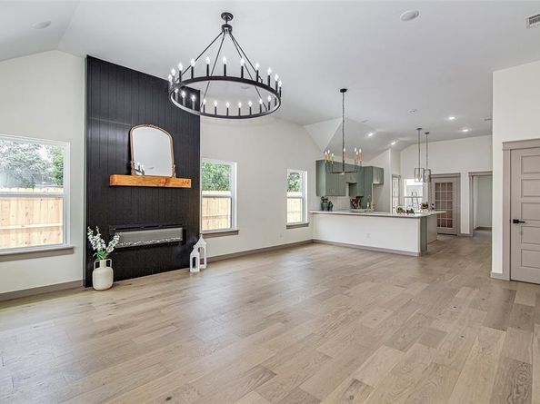 1205 E Morningside Drive , Fort Worth Texas 76104