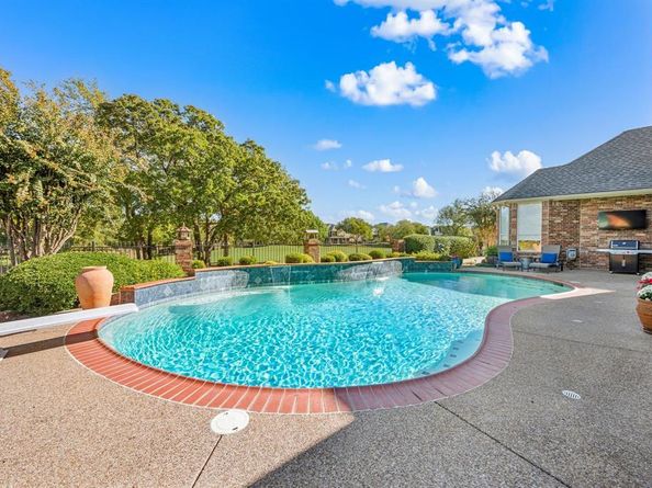 918  Amanda Drive , Mansfield Texas 76063