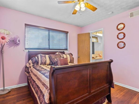 5403  Fox Hill Lane , Dallas Texas 75232