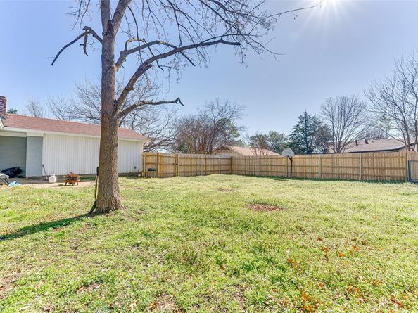 3908  Cody Court , Irving Texas 75062