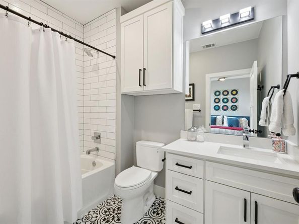 6506  Barnsbury Court , Dallas Texas 75248
