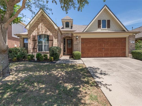 2727  Wrangler Lane , Sachse Texas 75048