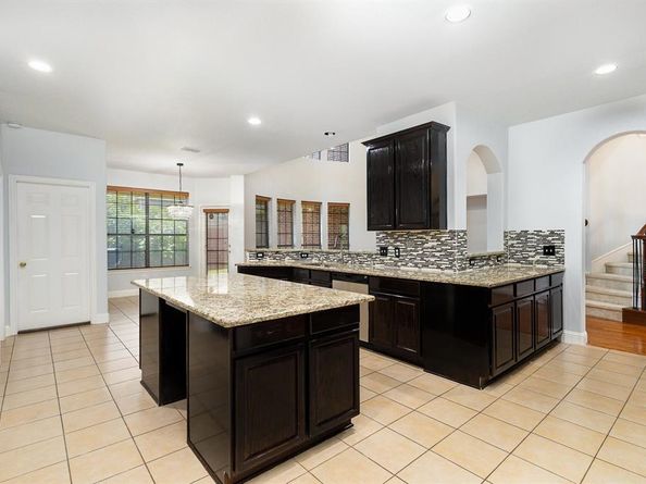 1614  Sierra Trail , Garland Texas 75043