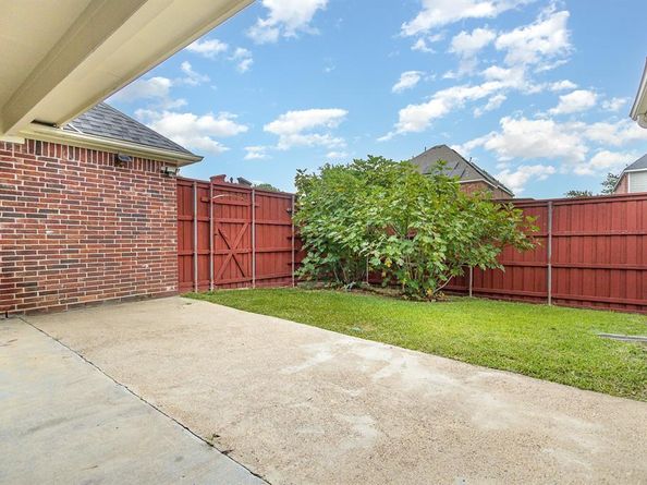 1614  Sierra Trail , Garland Texas 75043