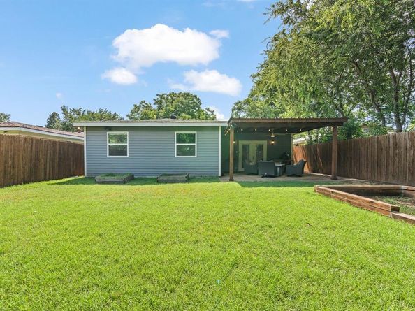 3129  Olive Place , Fort Worth Texas 76116