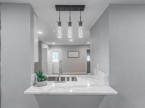 5307  Kelly Elliott  , Arlington Texas 76017