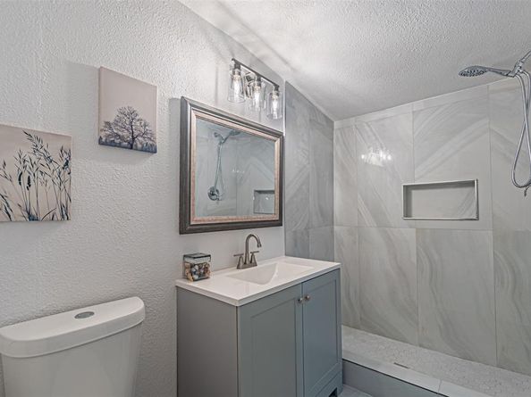 5307  Kelly Elliott  , Arlington Texas 76017