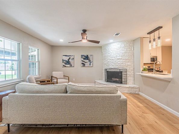 5307  Kelly Elliott  , Arlington Texas 76017