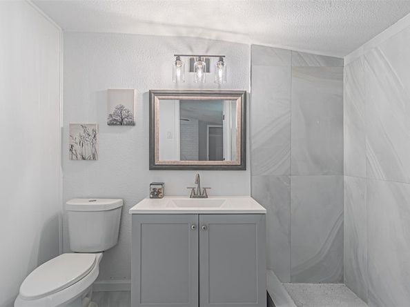 5307  Kelly Elliott  , Arlington Texas 76017